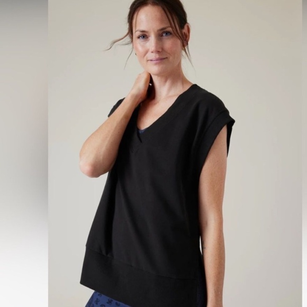 Athleta Retroterry V Neck Sweatshirt Tee NWT Sz S Ret $79